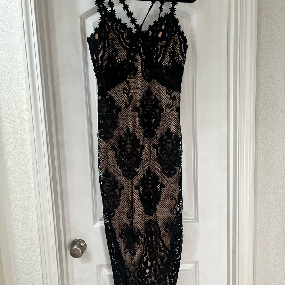 Elegant Black Lace Dress
